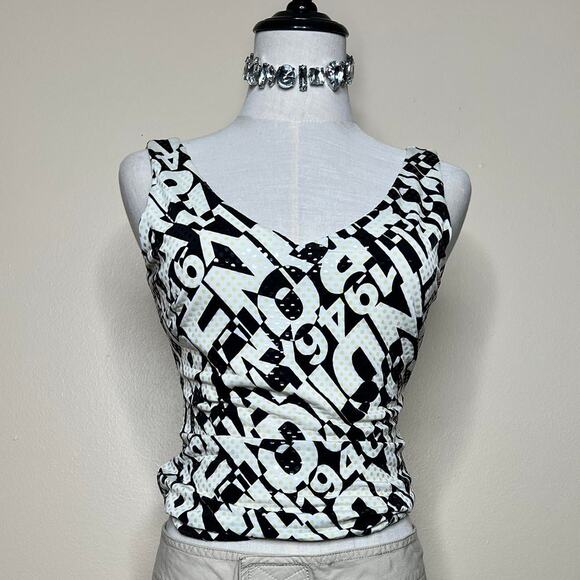 Black white fitted y2k tank top with sequins - Picture 6 of 8